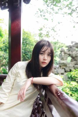 迷人的保姆在线观看