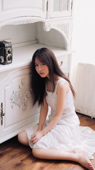 老婆出差闺蜜来家住几天