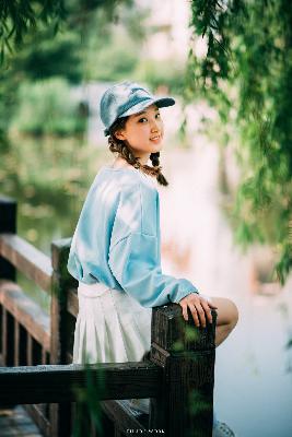 红楼梦电影徐锦江